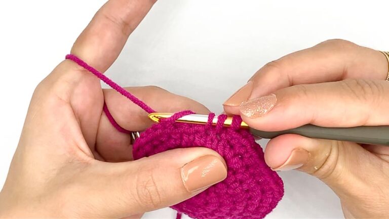 Decrease vs Invisible decrease: how to make them - Octopus Crochet