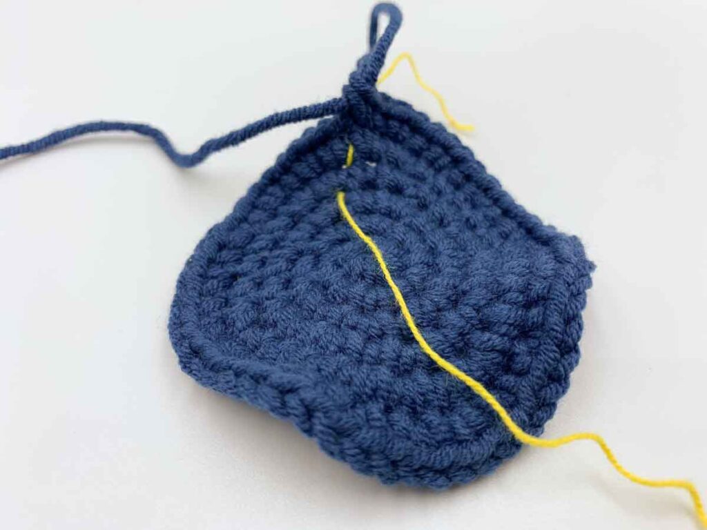 Moon-crochet-pattern-round-6