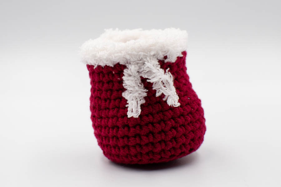 crochet-santa-bag-and-gift-pattern-10