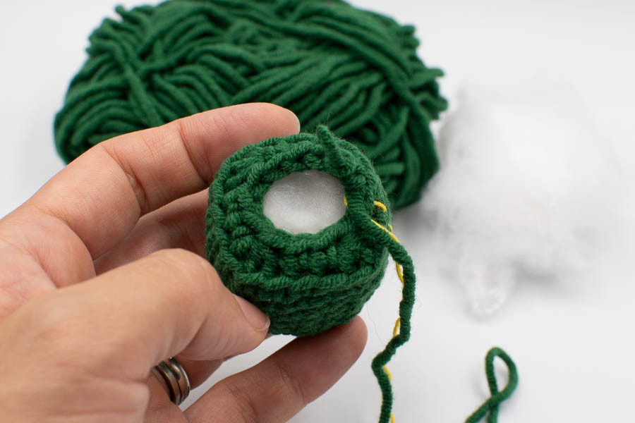 crochet-santa-bag-and-gift-pattern-22