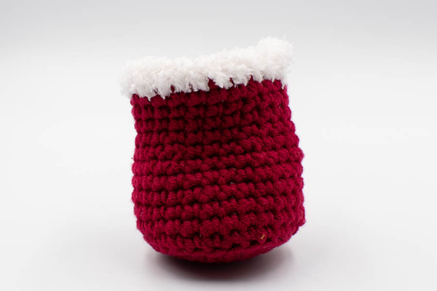 crochet-santa-bag-and-gift-pattern-7