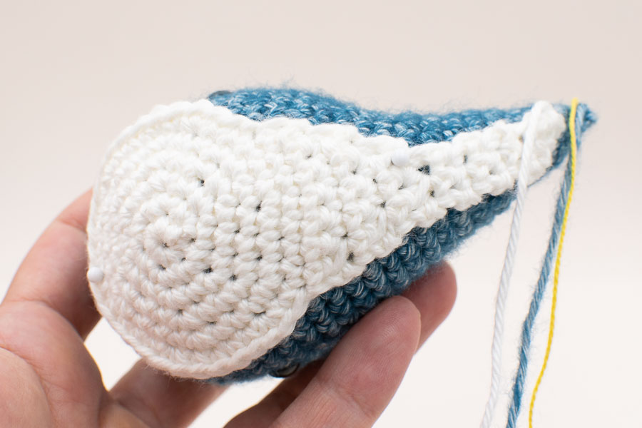 How to crochet an amigurumi whale - A free crochet pattern